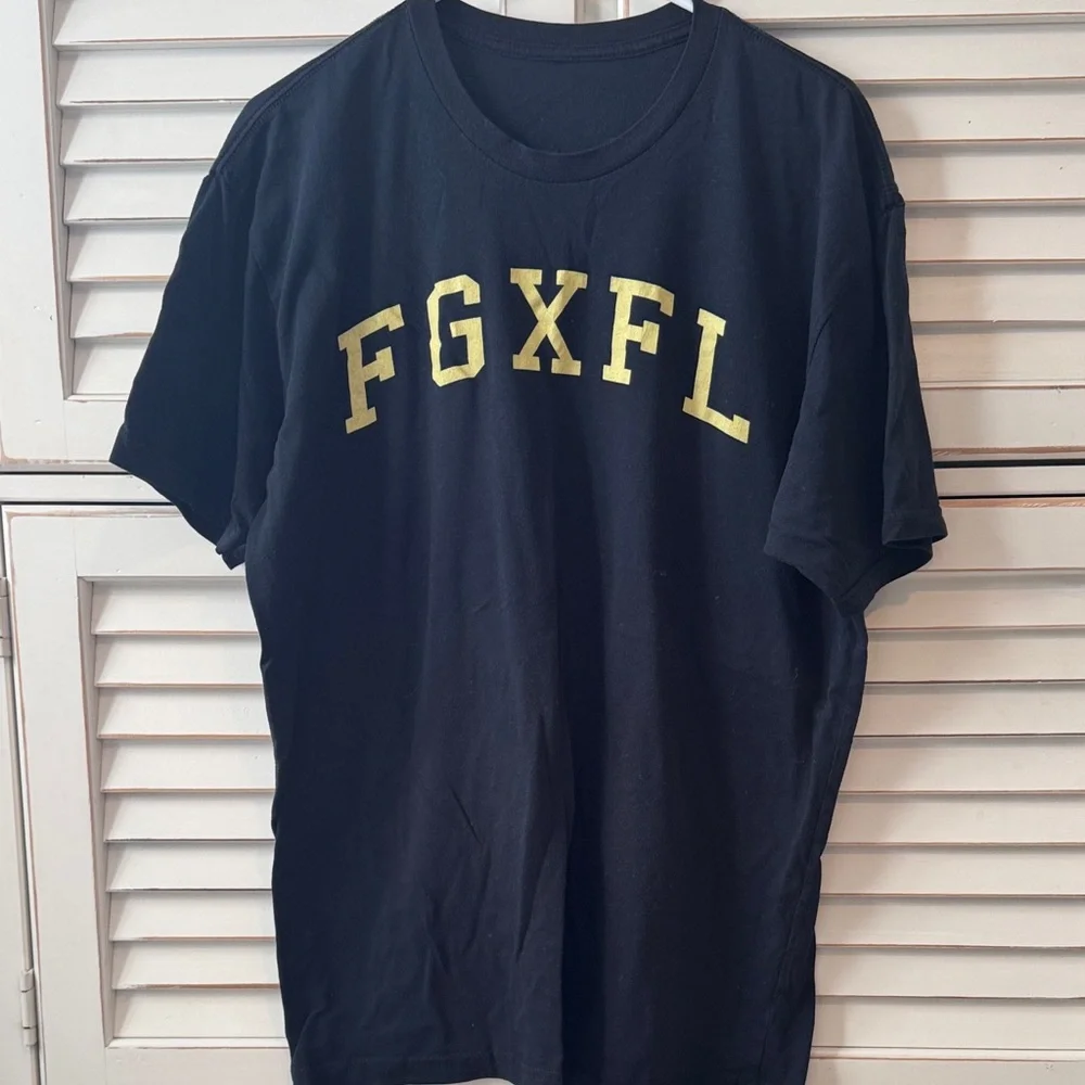 Flag Nor Fail Black T-Shirt with Green Graphic - Picture 4 of 5